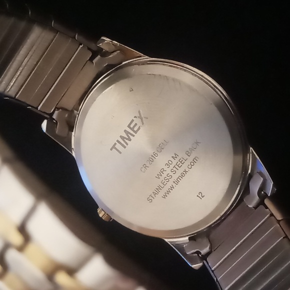 Timex Indiglo WR 30m watch stretch band gold and silver tone new battery - Picture 7 of 8